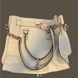 Michael KORS cream leather Hamilton shoulder bag.